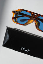 Load image into Gallery viewer, TDRX Becca Sunglasses
