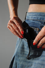 Load image into Gallery viewer, Baggy Barrel Fit Jeans
