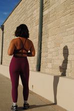 Load image into Gallery viewer, TDRX. Logo Leggings in Berry

