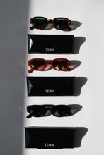Load image into Gallery viewer, TDRX Katie Sunglasses
