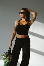 Load image into Gallery viewer, TDRX Logo Cropped Tank in Black
