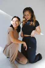 Load image into Gallery viewer, TDRX Logo Sweatpants
