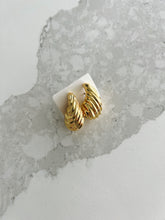 Load image into Gallery viewer, Shell Drop Water Proof Gold Earrings
