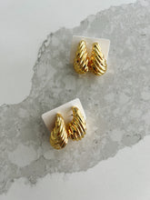 Load image into Gallery viewer, Shell Drop Water Proof Gold Earrings
