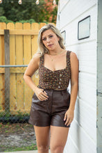 Load image into Gallery viewer, Lily Floral Crop Top
